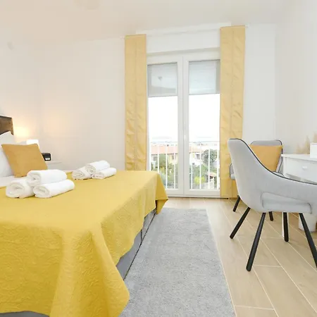 Apartman Lola